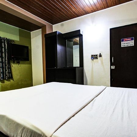 Spot On 37197 Mallya Residency Hotel Someshwar Bagian luar foto