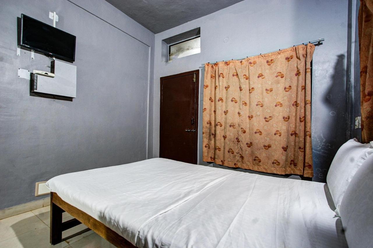 Spot On 37197 Mallya Residency Hotel Someshwar Bagian luar foto