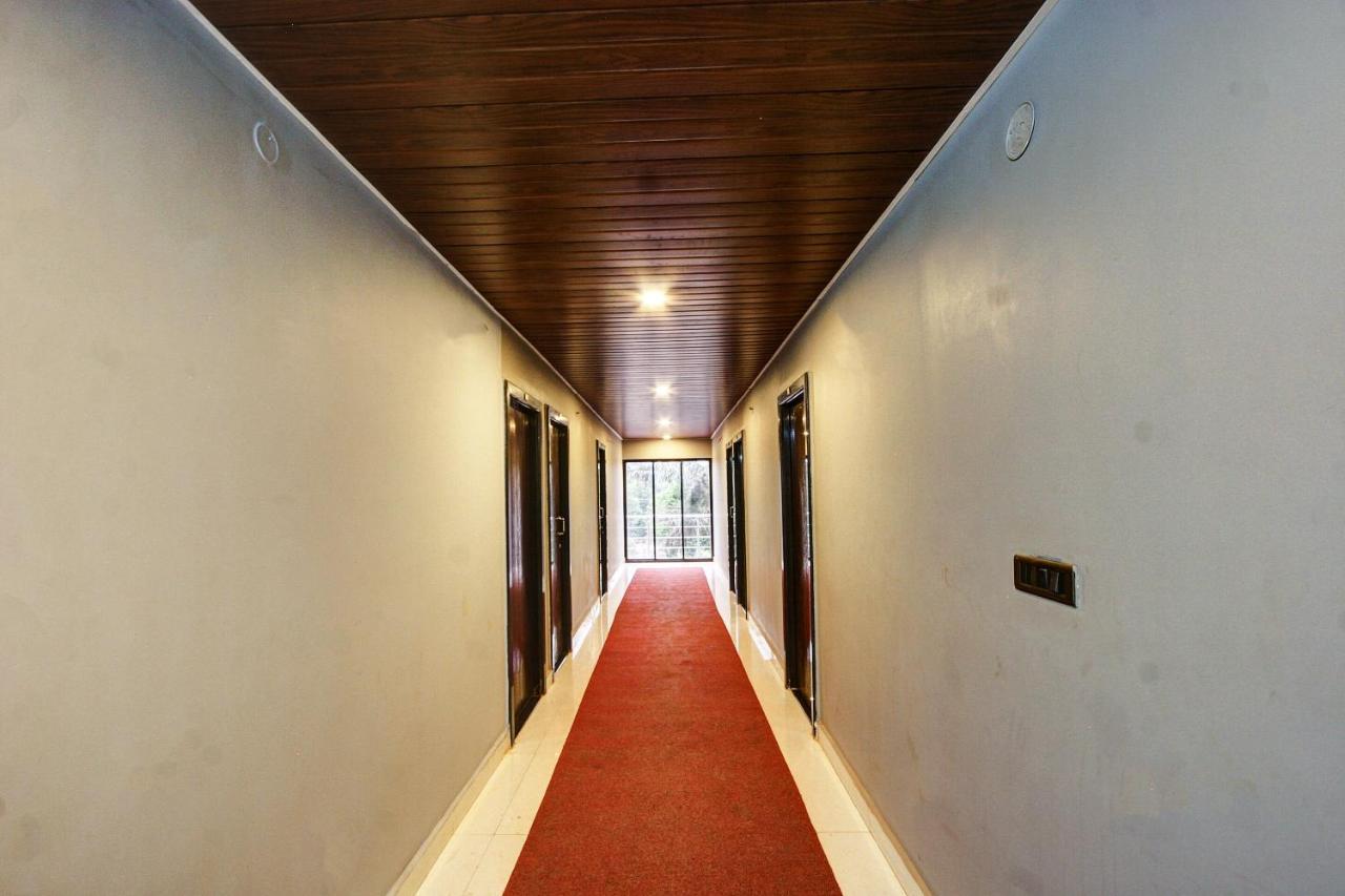 Spot On 37197 Mallya Residency Hotel Someshwar Bagian luar foto