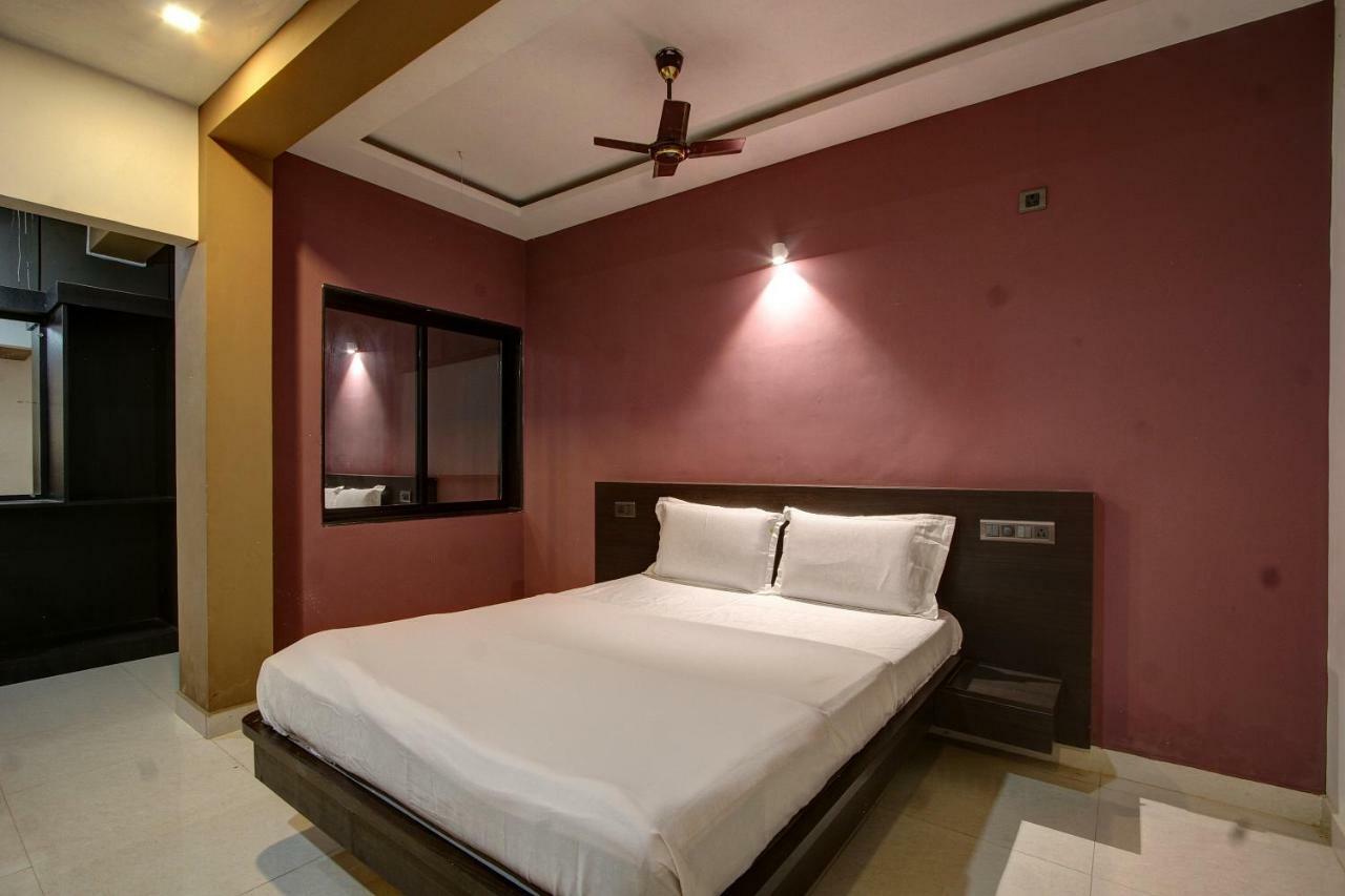Spot On 37197 Mallya Residency Hotel Someshwar Bagian luar foto